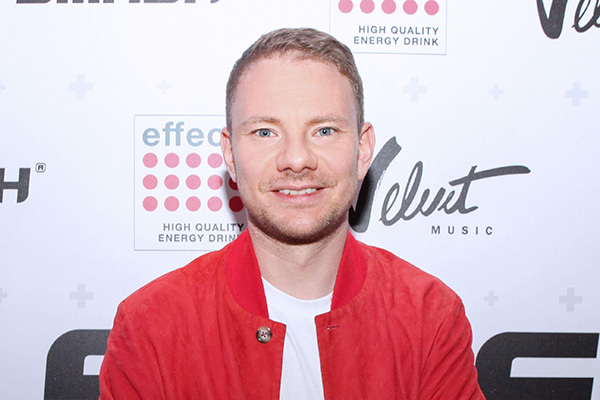 Обложка к новости "Музыкант DJ SMASH признался, что считает своё происхождение инопланетным"