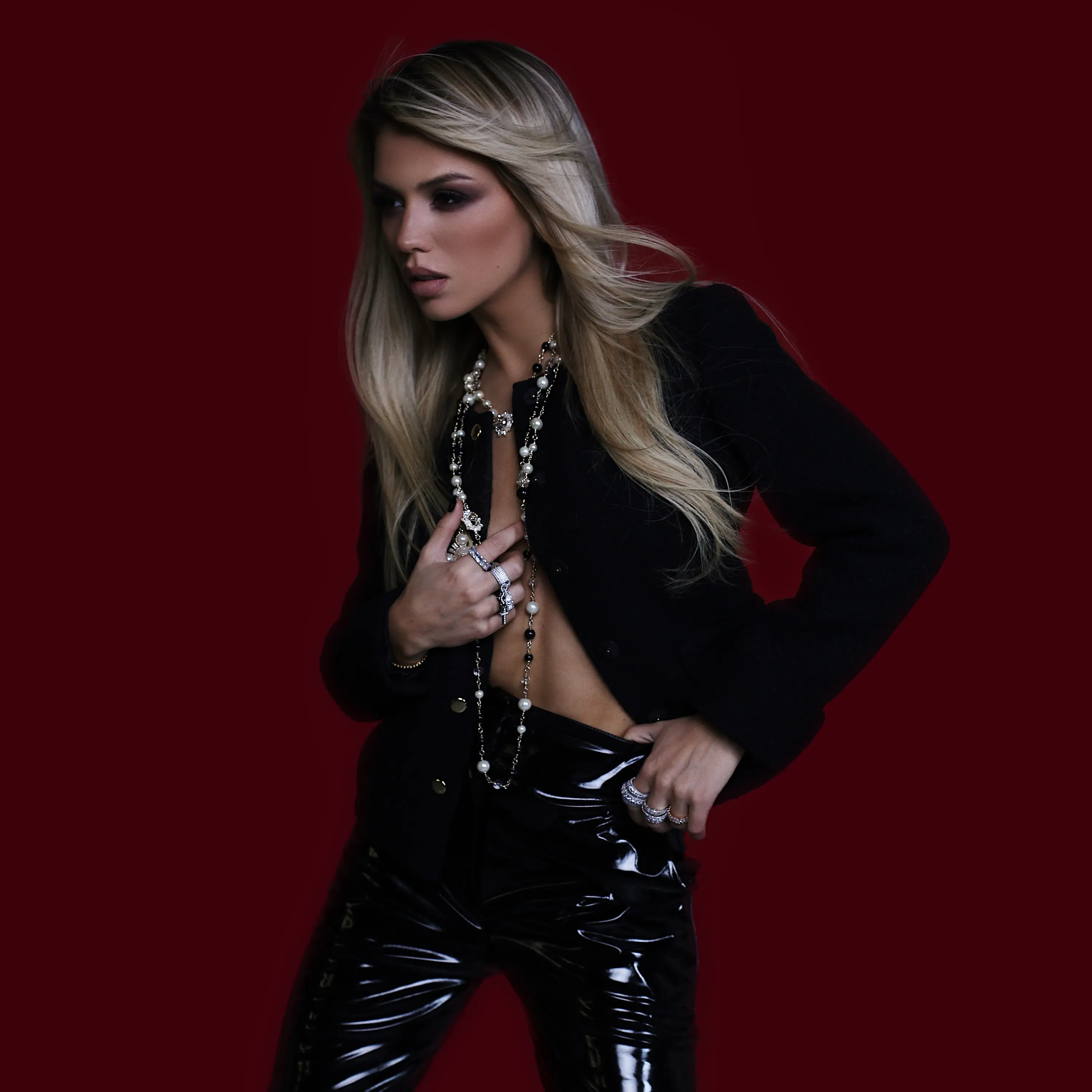 Обложка трека "Малыш - Люся ЧЕБОТИНА"